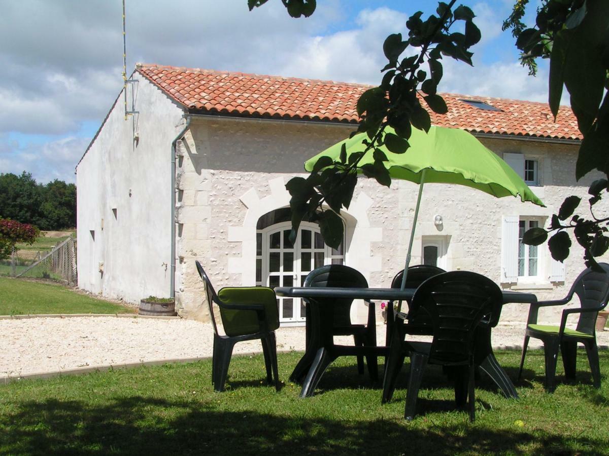 la maison d'Amélie Saint-Fort-sur-Gironde Extérieur photo